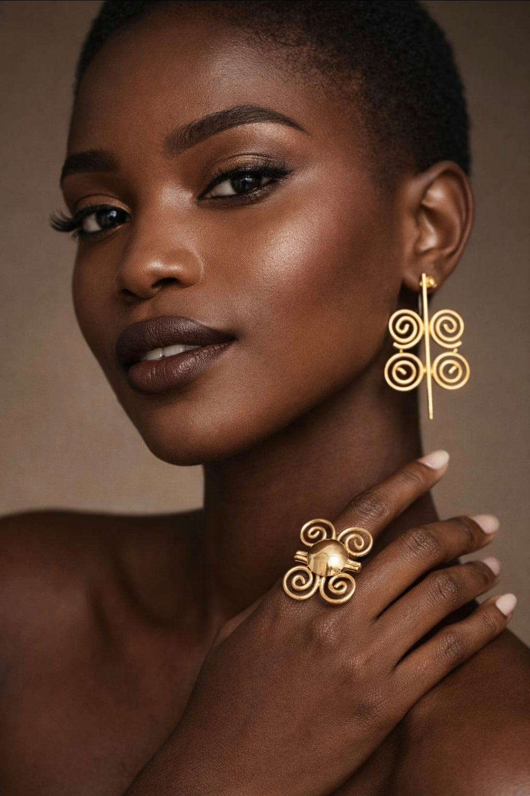 Boucles d’Oreilles Ethniques "Papillons,"