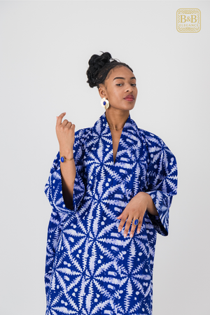 Robe africaine ankara bleue motif floral fait main Sénégal - tenue femme cérémonie