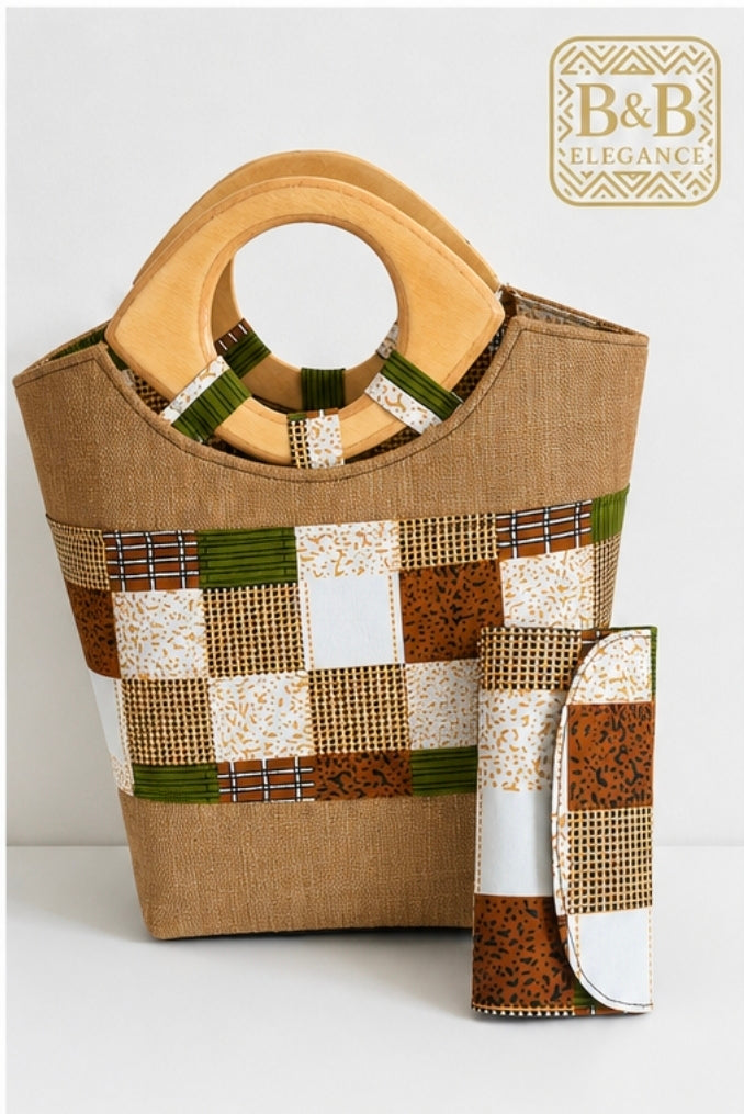 Sac cabas en tissu wax africain avec pochette assortie porté à la plage – B&B Élégance.